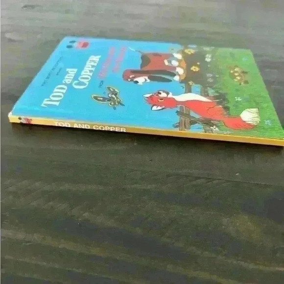 VNTG 1981 - Disney Tod and Copper from the Fox and the Hound - Hard Cover Book - Picture 10 of 10